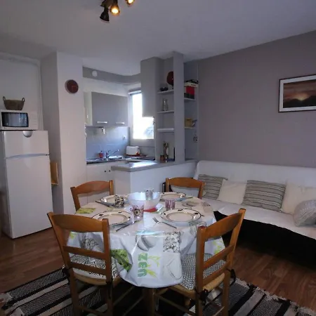 Luchon T3 Balcon Sud, Parking, Petits Animaux Admis - Fr-1-313-220 דירה Bagnères-de-Luchon
