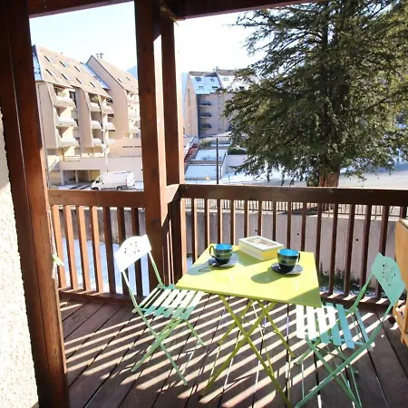 Apartment Luchon T3 Balcon Sud, Parking, Petits Animaux Admis - Fr-1-313-220